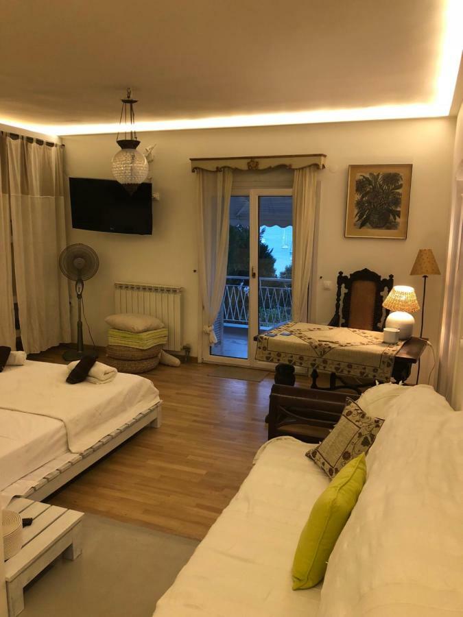 Classy Lux Apt W/ Sea View, Garden, Parking Apartment Corfu  Bagian luar foto